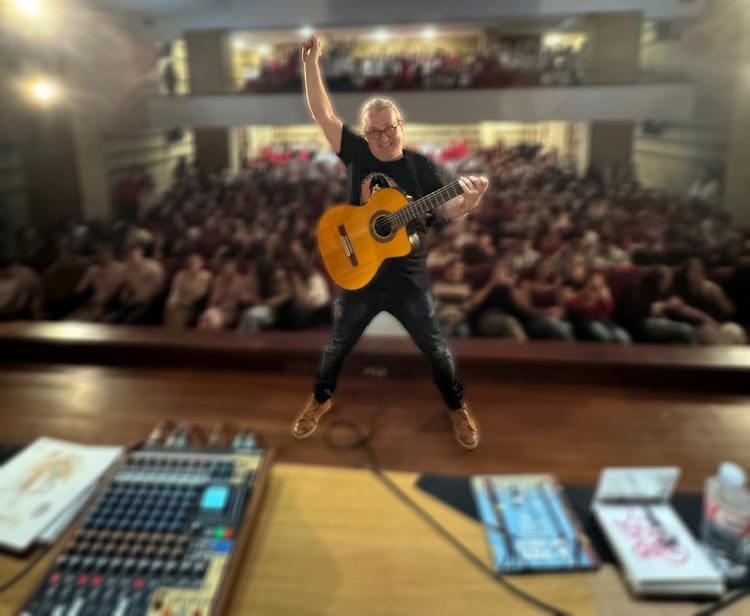 Fran Amil Popsía Charla-Concerto – Fran Amil