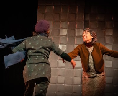 AS ALUMNAS - CULTURACTIVA PRODUCIONS