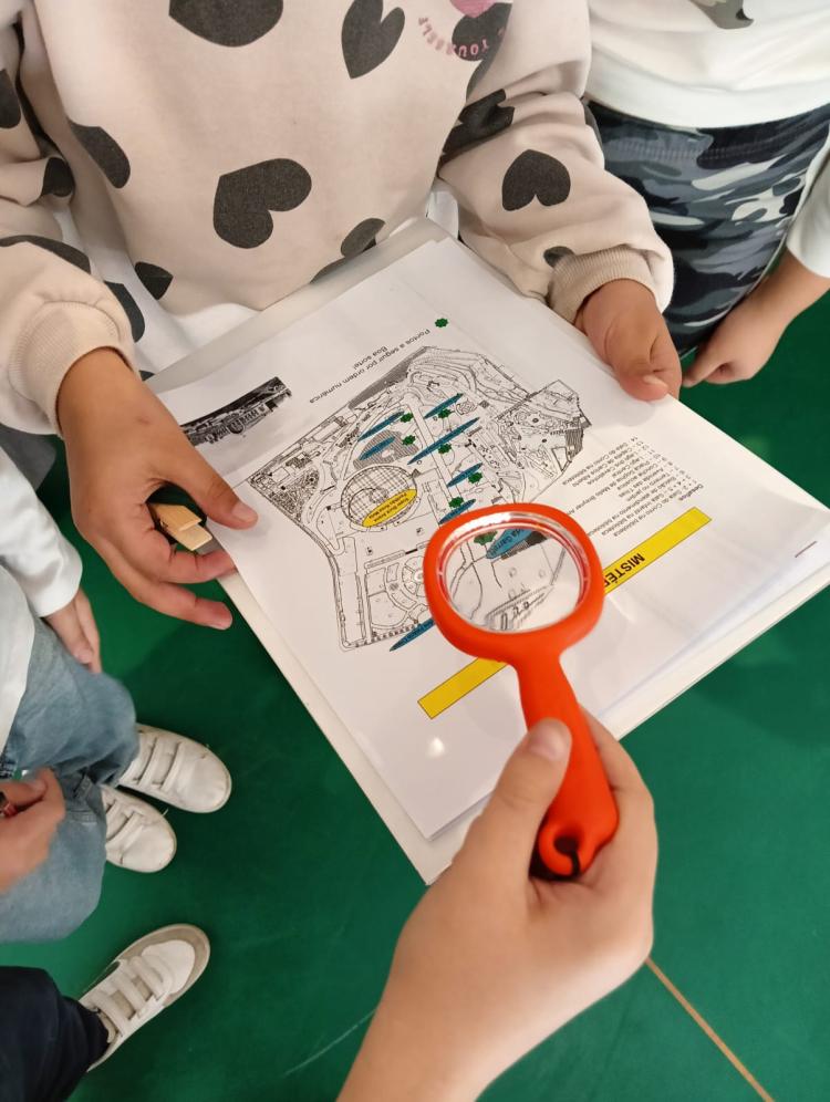 PEDIPAPER — MISTÉRIO NA BIBLIOTECA