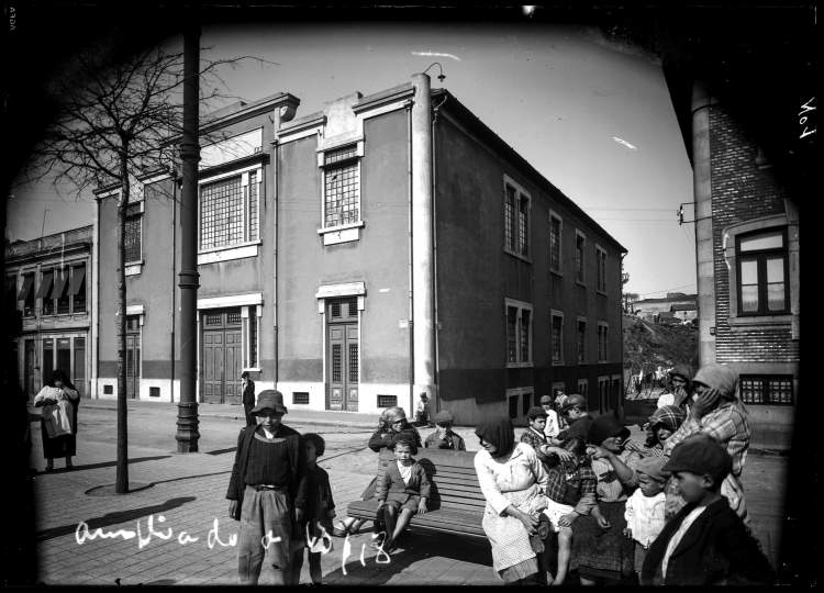 CAMINHOS DO ROMÂNTICO — SENTIR O PULSAR DOS MOTORES, NOS CAMINHOS DO ROMÂNTICO (ADIADO PARA DATA A ANUNCIAR)