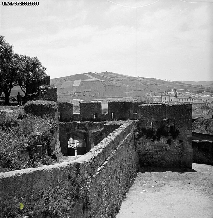 Torres Vedras, de vila a cidade: 800 anos de transformação [Esgotado]