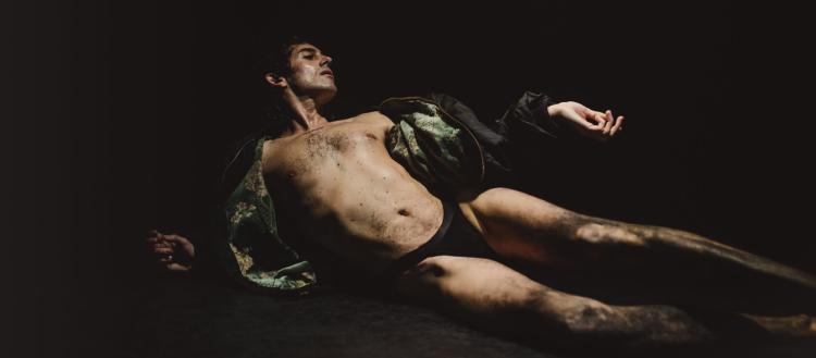 Analphabet, Alberto Cortés