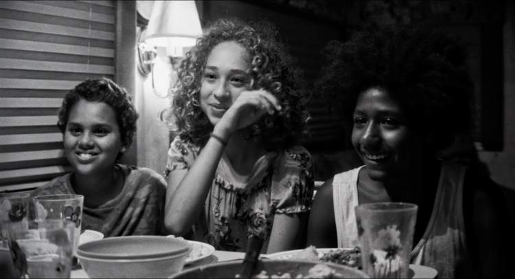 CICLO INFÂNCIA(S), JUVENTUDE & CRESCER: Sweet Thing – Infância à Deriva
																			Cinema