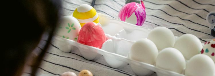 Obradoiro de manualidades de semana santa en inglés/
 
 Children´s Easter crafts workshop in English