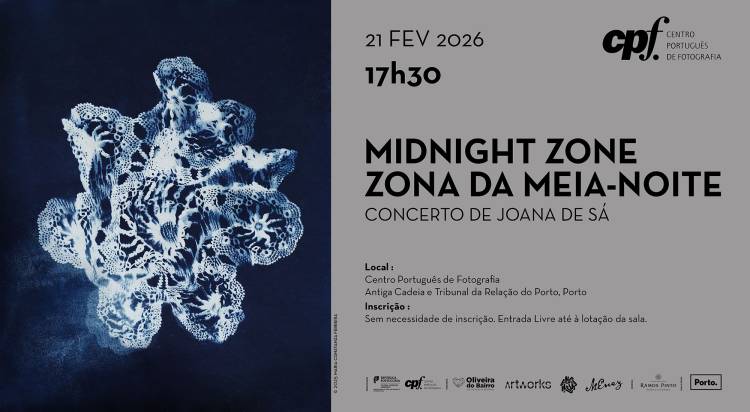 Concerto de Joana de Sá na exposição Midnight Zone de Mª. Constanza Ferreira