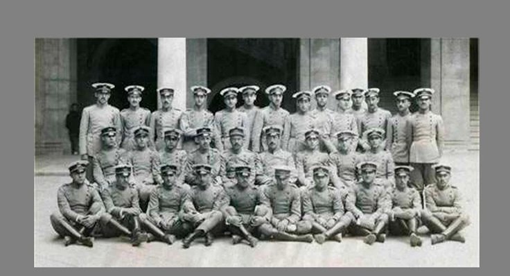 30 militares de la República. Los Leales