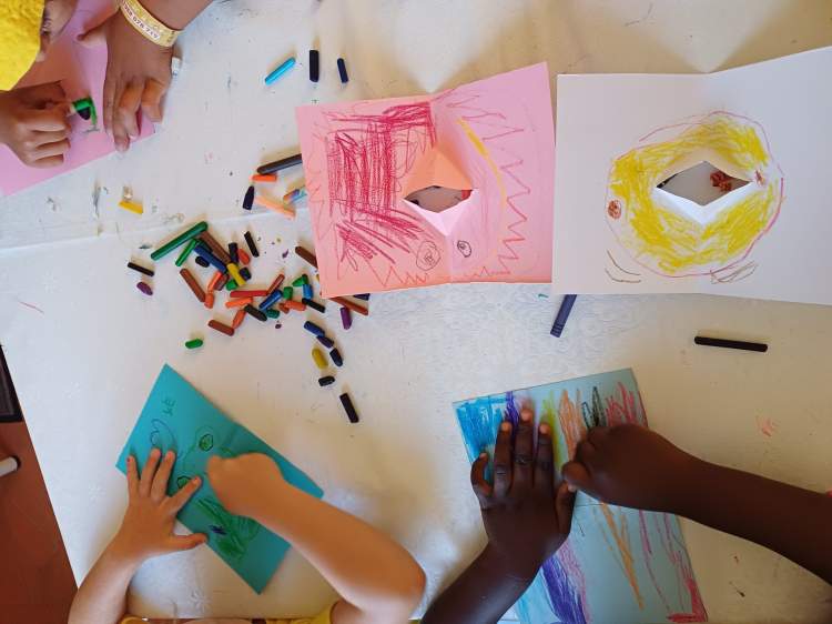 Corta & Cria: Personagens em Pop-Up