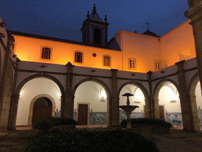 Uma noite no Museu: pintar, sonhar e dormir entre quadros antigos [Esgotado]
