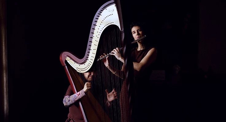 Syrinx - Violeta Siesto (Voz & flauta) y Reyes Gómez (Arpa)