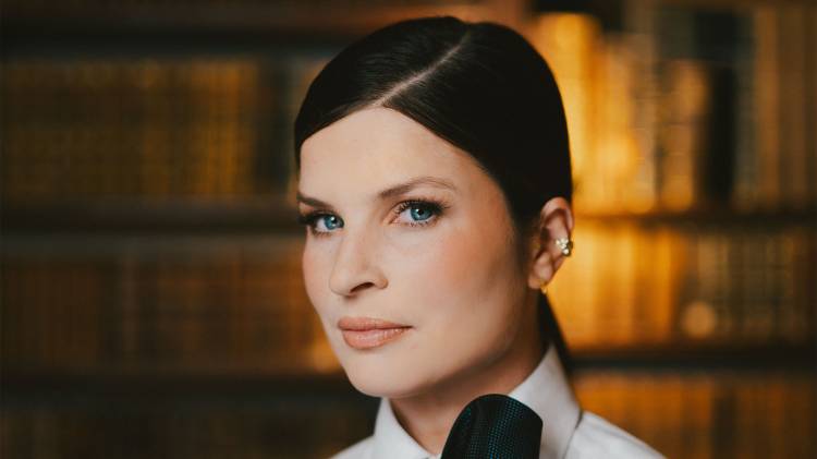 INÊS DE VASCONCELLOS | entre ontem e agora