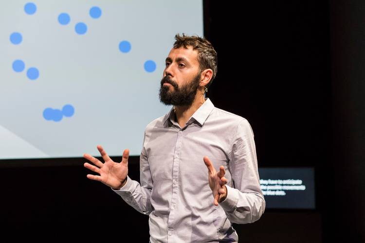 INDEX: Arkadi Zaides — TALOS | Theatro Circo