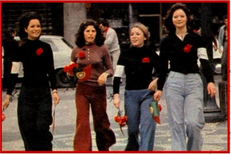 Tertúlia AJA  - “Elas encheram as ruas de cravos”