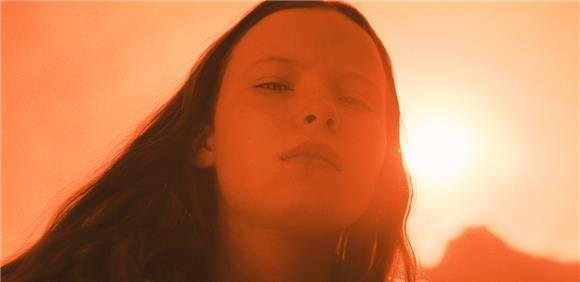 Sessões de Inverno - A rapariga que sabia demais