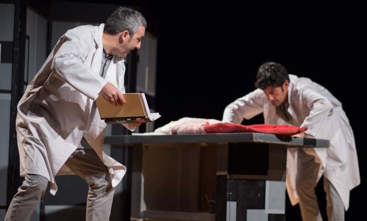BICOS CON LINGUA - TALIA TEATRO