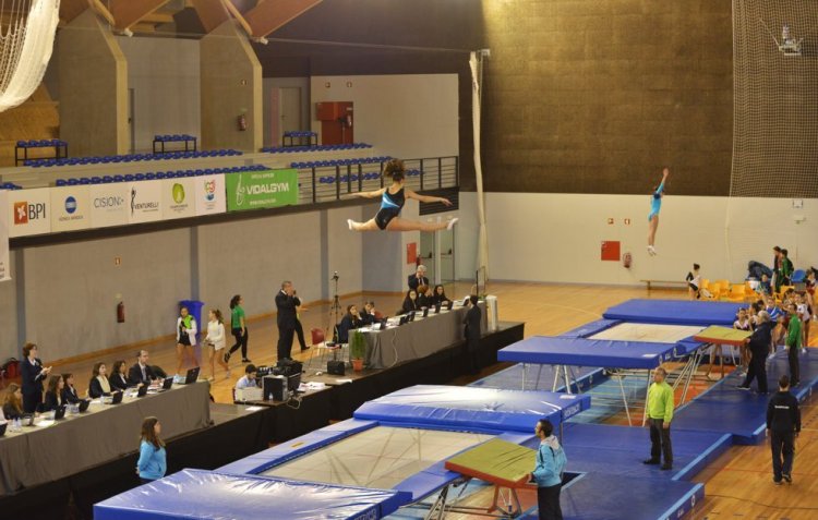 Trampolim: Campeonato Nacional de Níveis e Infantis