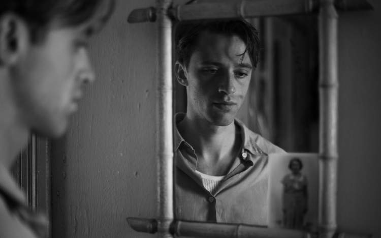 O Estrangeiro - François Ozon