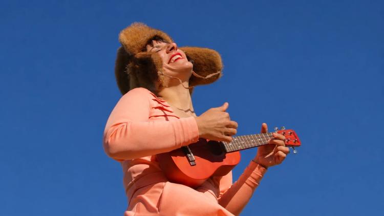 Microconcierto de historias, Chica Charcos