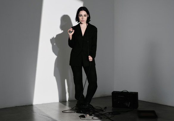 ZDB apresenta Lucrecia Dalt ‘A Danger to Ourselves’ ⟡ Alex Lazaro ⟡ B.Leza