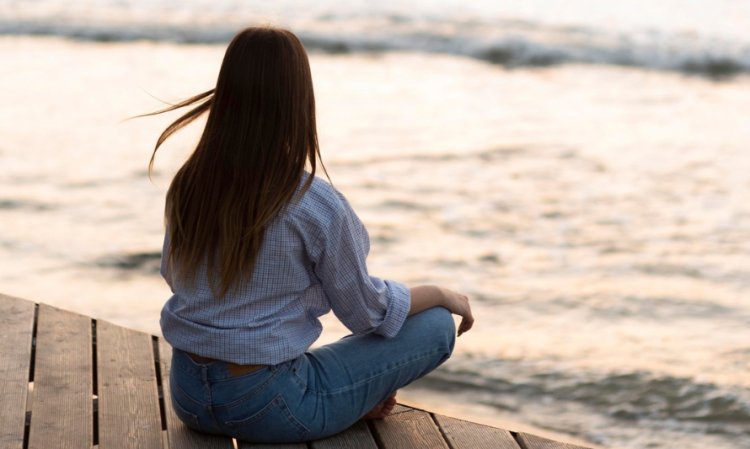 A Ansiedade É o Ruido do Futuro e a Paz, o Perfume do Presente