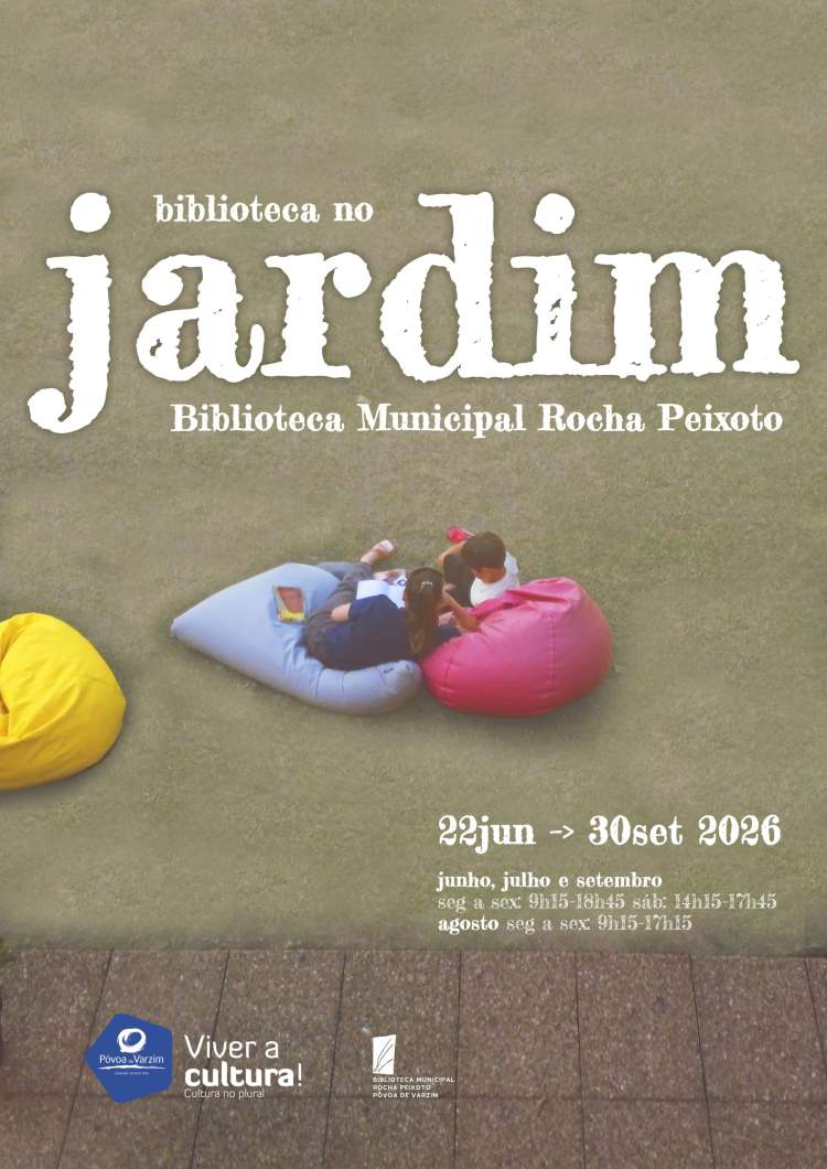 Biblioteca no Jardim