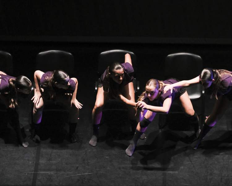 APRESENTAÇÃO FINAL DO CURSO BÁSICO DE DANÇA