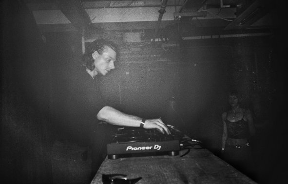 Hoficyo DJ