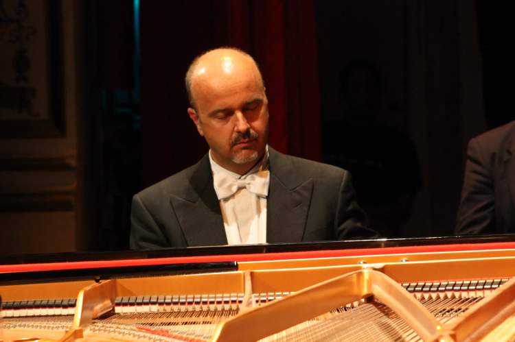 SINFONIETTA DE PONTA DELGADA e ANTONIO DI CRISTOFANO