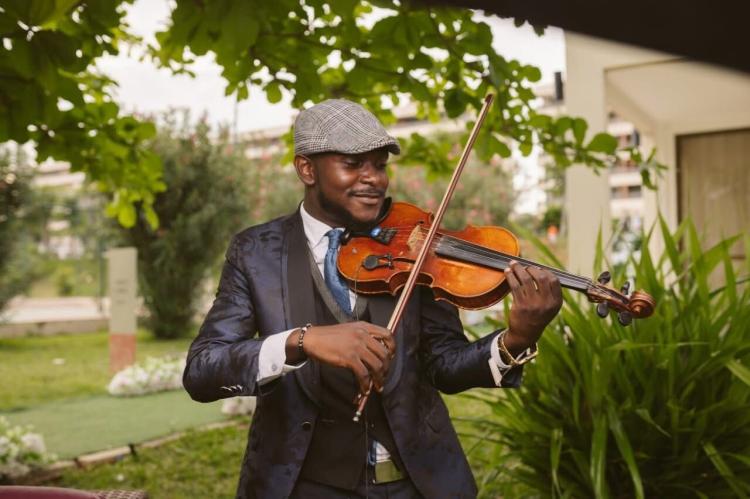 Concerto Solidário: 'Dedos e Cordas em conexão produnda: Música que abraça e transforma' com Paulo Ricardo e Músicos convidados