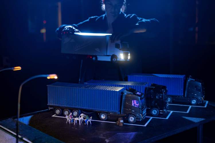 Maribor Puppet Theatre Transport: Cargo