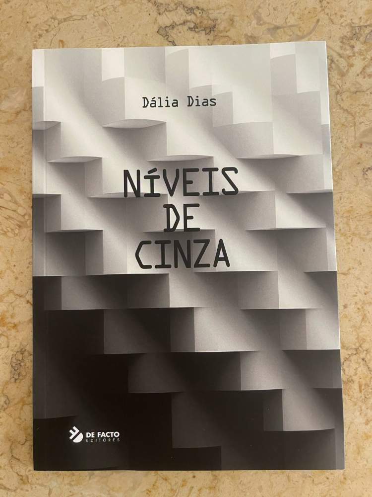 Lançamento do livro 'Níveis de Cinza' de Dália Dias