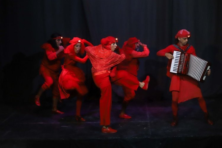 EmCena: 'A Barca dos Loucos', pela Teatrales Ibericas