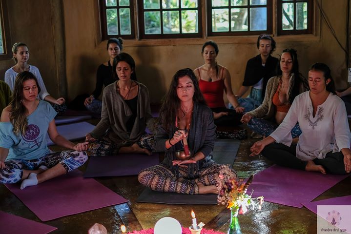 Workshop de Yoga para fase menstrual - Chandra Devi Yoga®