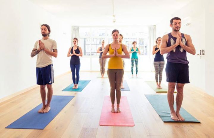 Yoga e Yogaterapia | Adultos