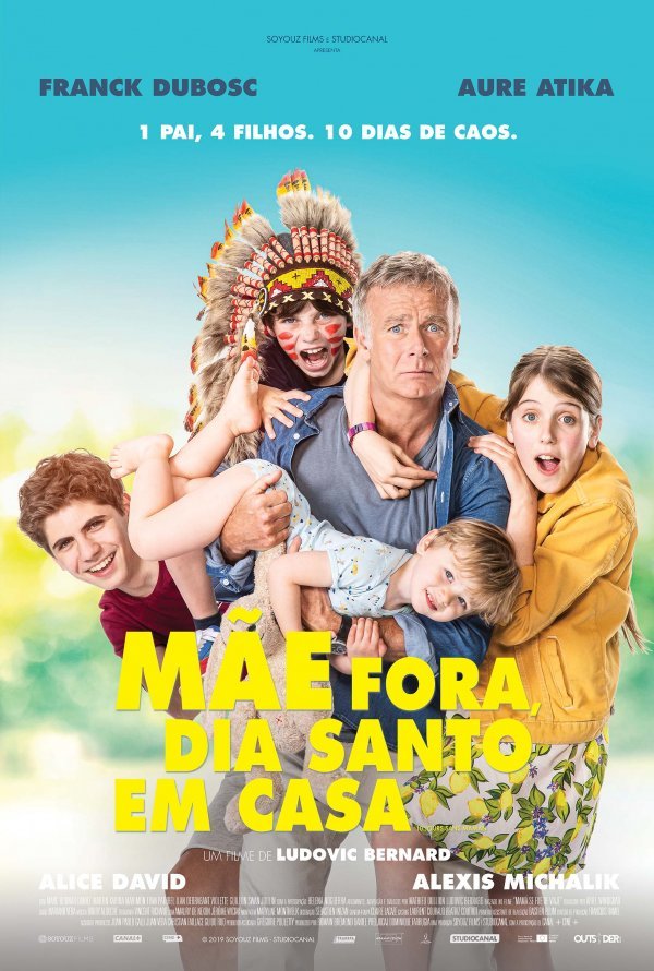 'Mãe Fora, Dia Santo em Casa'  |  M/12