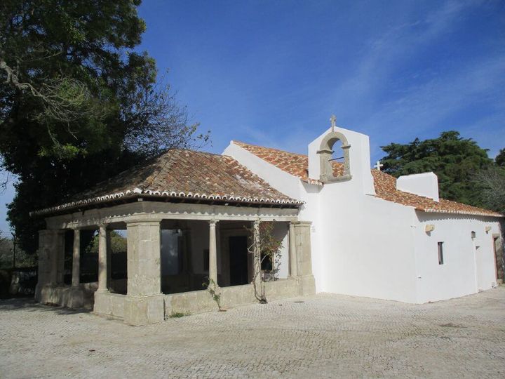 Caminhando em Aldeias da Arrábida