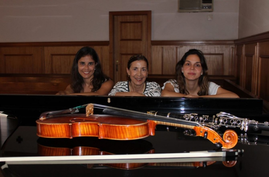 Novos Talentos [Adiado] - Novitatis Trio - Isabel Ferreira (clarinete), Joana Fonseca (viola d'arco) & Eugénio Moura (piano)