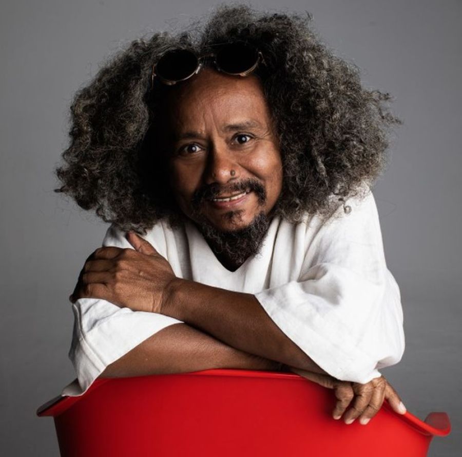 Chico César, o lendário e icónico músico brasileiro à conversa com Ivan Lima @oquecresciouvindo